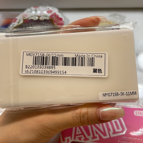 Bundle of 6 brand new eyelashes/lashes - Picture 8 of 12